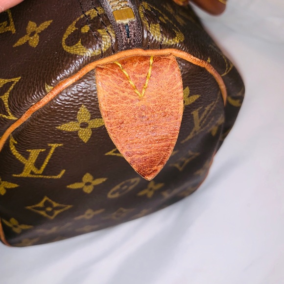 ❌❌ SOLD ❌❌ Authentic LV Speedy 25 - Picture 5 of 8